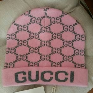 Authentic Gucci beanie in baby pink